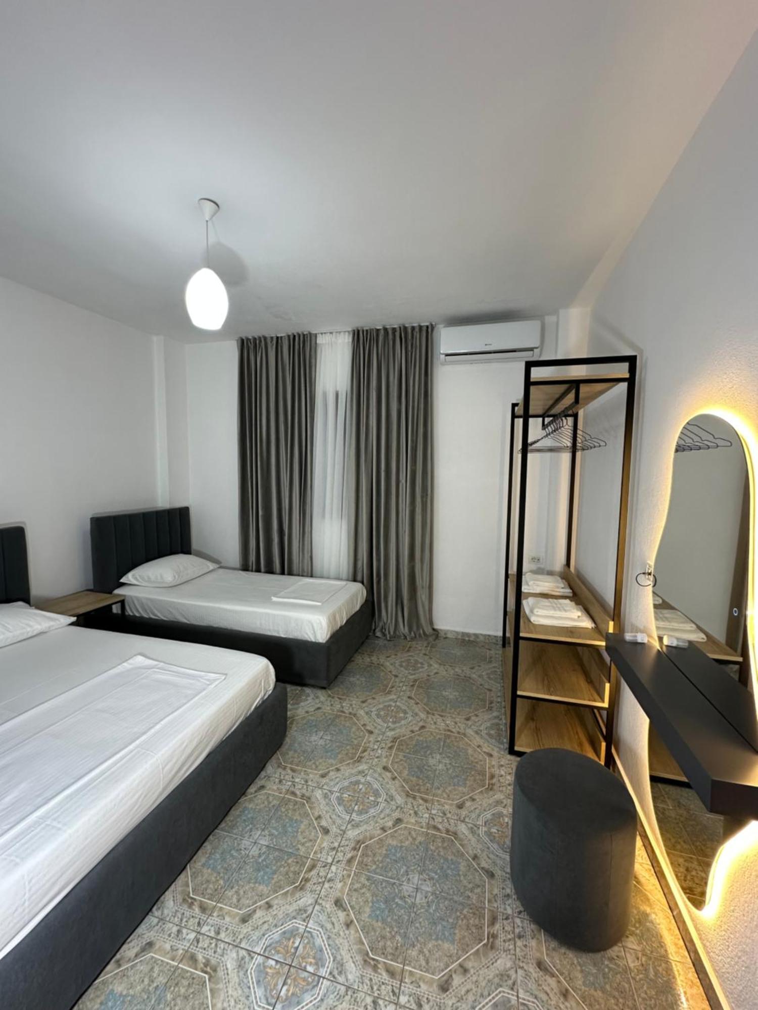Guesthouse Xhuliano Ksamil Ngoại thất bức ảnh